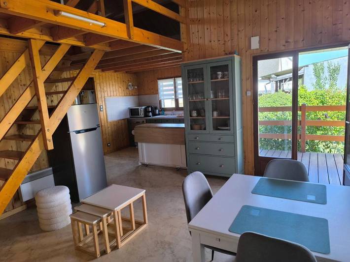 Chalet pour 4 personnes, avec Terrasse et Jardin