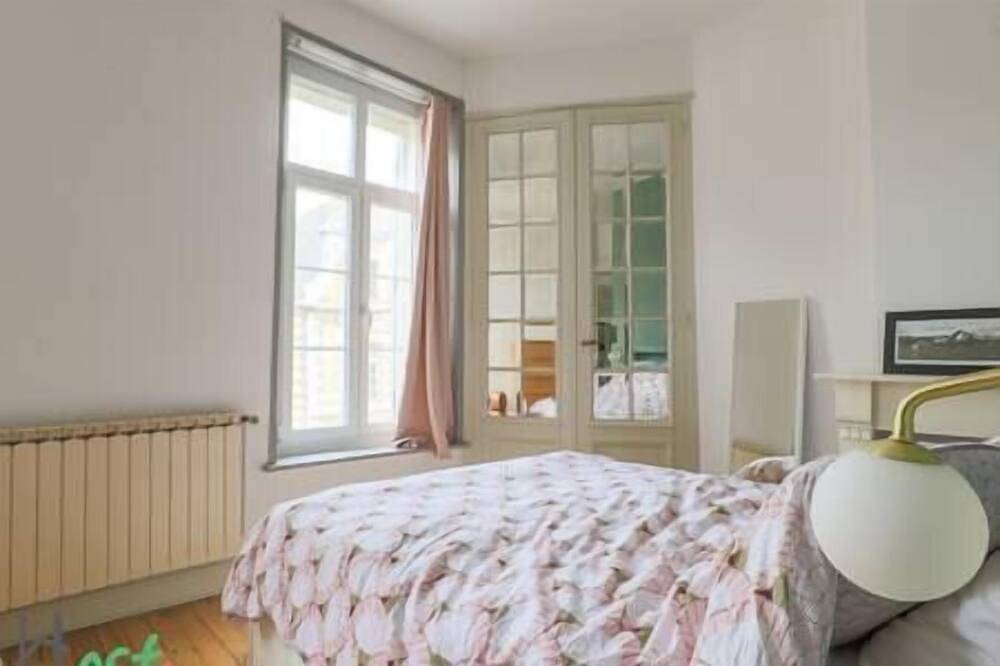 Entire apartment, Appartement de standing 4P in Arras, Arras region