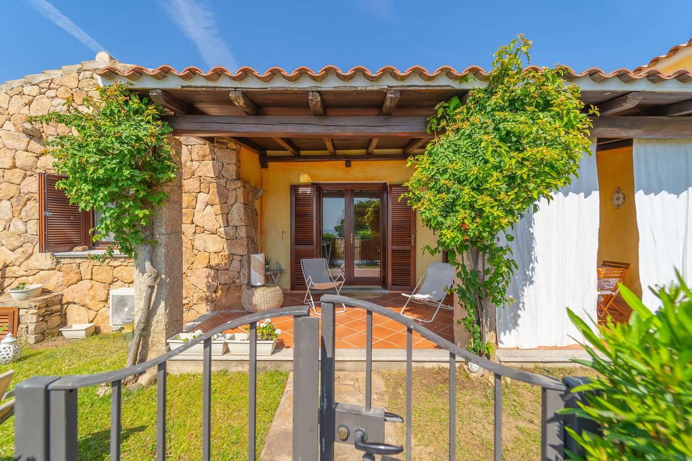 Villetta Bianchi - By Searly in Baia Sant'Anna, Olbia-Tempio