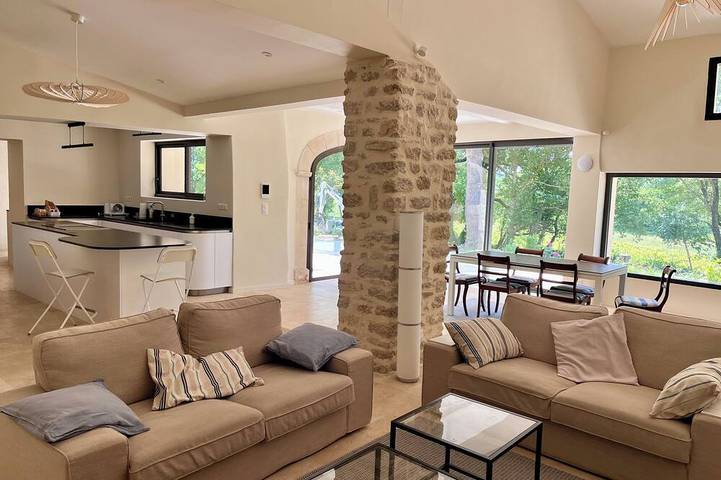 Agriturismo für 15 Personen, mit Whirlpool und Pool in der Provence