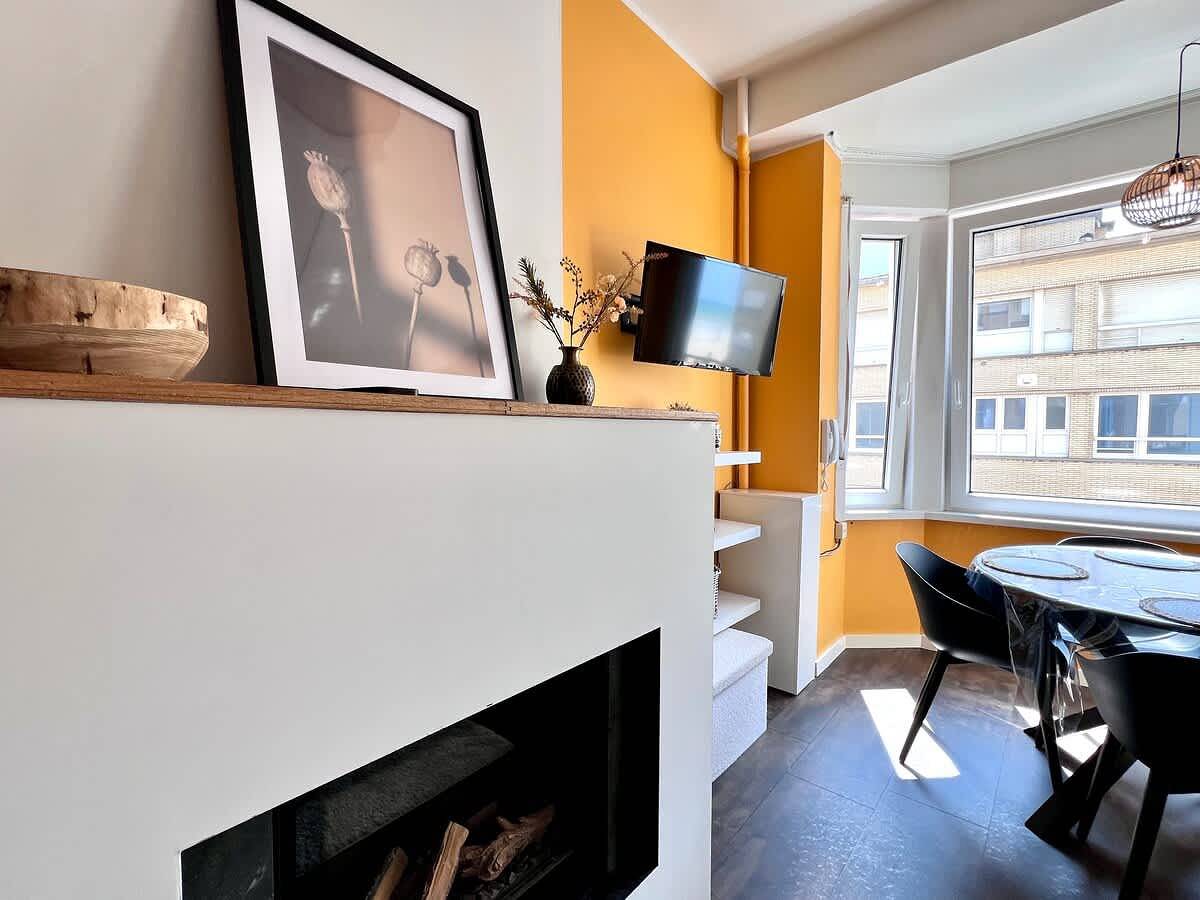 Geheel appartement, Vakantieappartement voor 6 personen met balkon/terras in De Panne, Belgische Kust