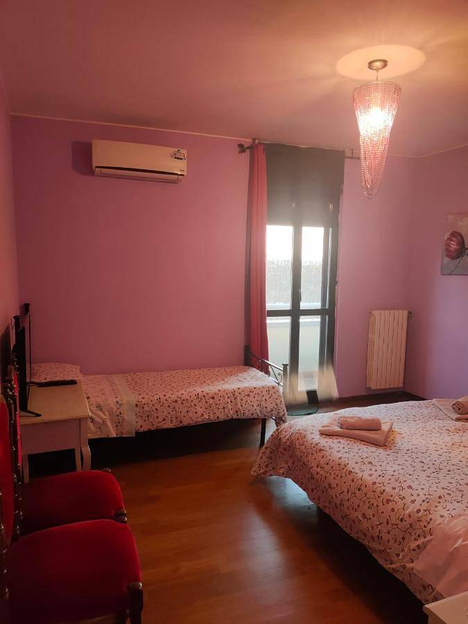 Location de vacances pour 2 personnes, avec jardin à Cornaredo - 4