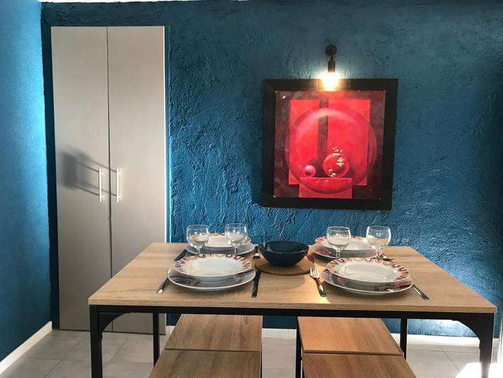 Apartamento de vacaciones para 4 personas, con piscina además de vistas y jardín - 1