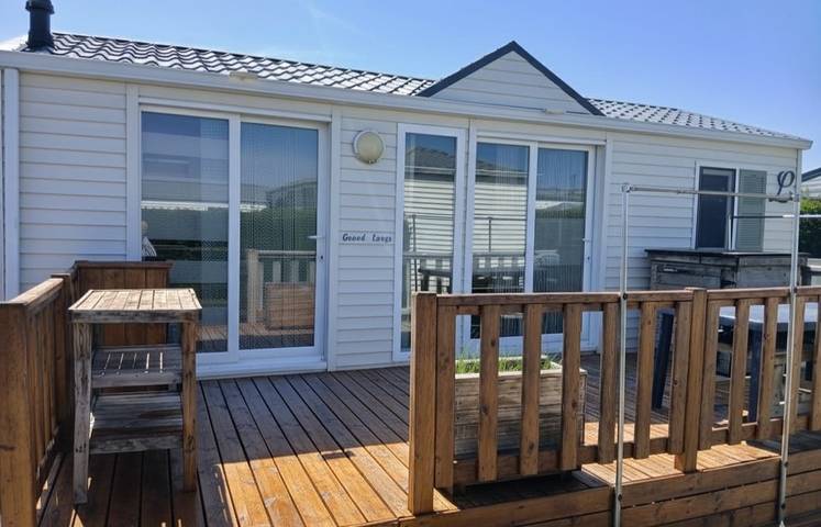 Camping voor 4 personen, with Balkon and Terras as well as Tuin in Vlaanderen