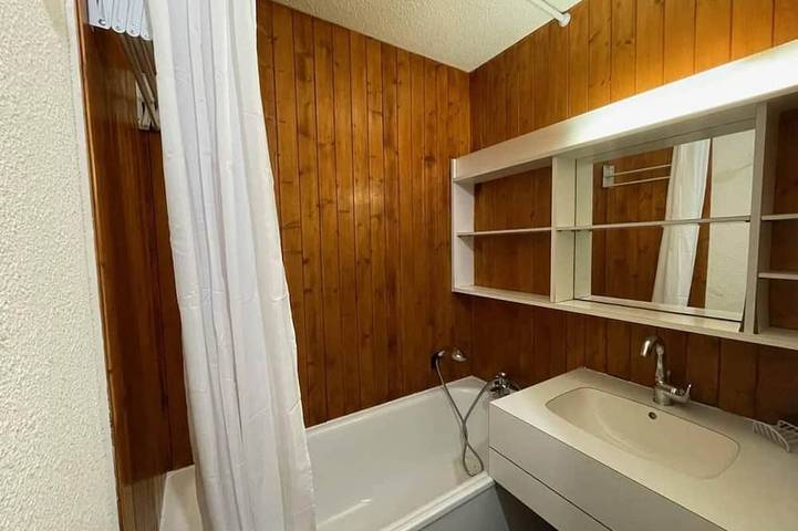 Ganze Wohnung, Bis 150m skipiste, 1te Etage, blick berg, balkon, fernseher, schließfach für die skier, 40m² in Valmorel, Les Avanchers-Valmorel
