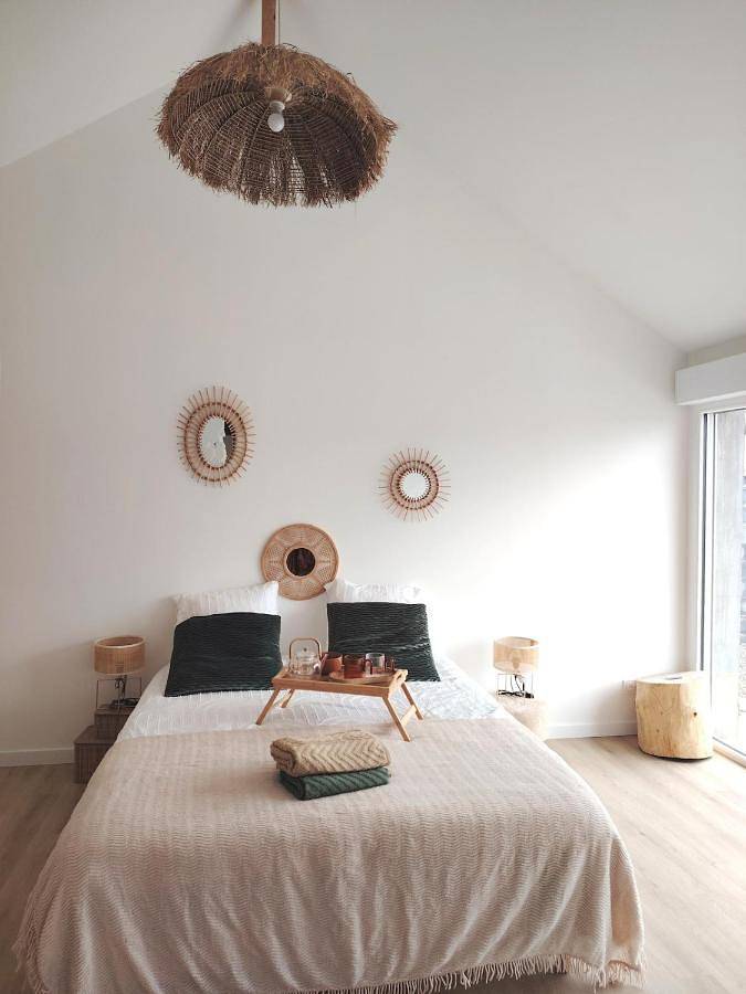 Location de vacances pour 2 personnes, avec jardin ainsi que terrasse et vue dans Sarrouilles - 4