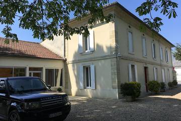 Gîte pour 4 personnes, avec jardin et terrasse à Montcaret