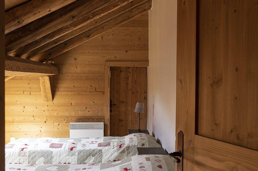 Mitten auf der letzten Alpage im Zentrum von Chatel erwartet Sie Pags Haut. in Châtel, Les Portes du Soleil
