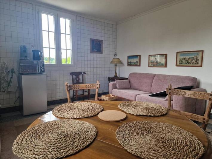 Location de vacances pour 4 personnes, avec terrasse ainsi que jardin et vue à Sainte-Marguerite-de-Viette - 3