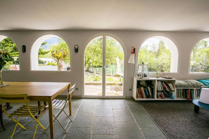 Location de vacances pour 8 personnes, avec vue sur le lac et jardin à Saint-Alban-de-Montbel - 4