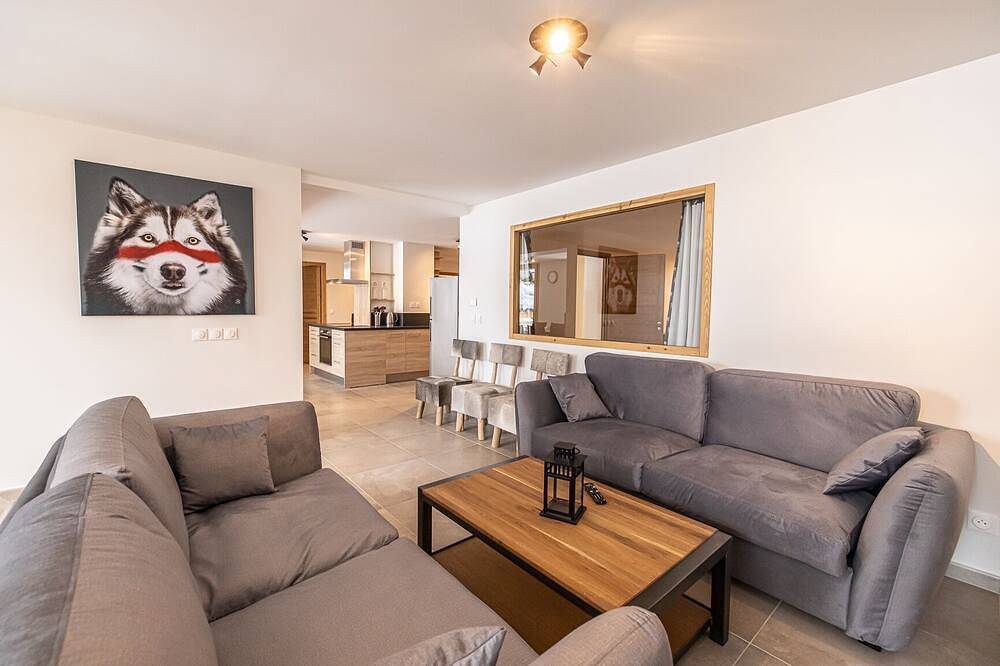 Entire apartment, \"Loft Alpin\" dans la Résidence l'Orée des Pistes in Oz, Écrins National Park