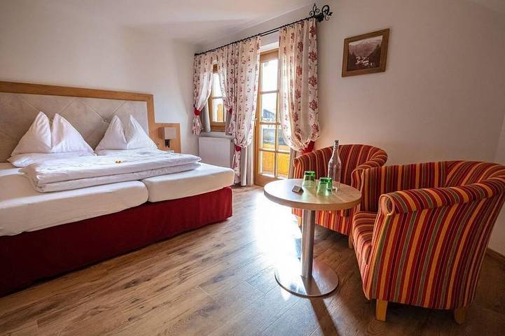 Ferienhaus für 2 Personen, mit Sauna und Garten in Fuschl am See