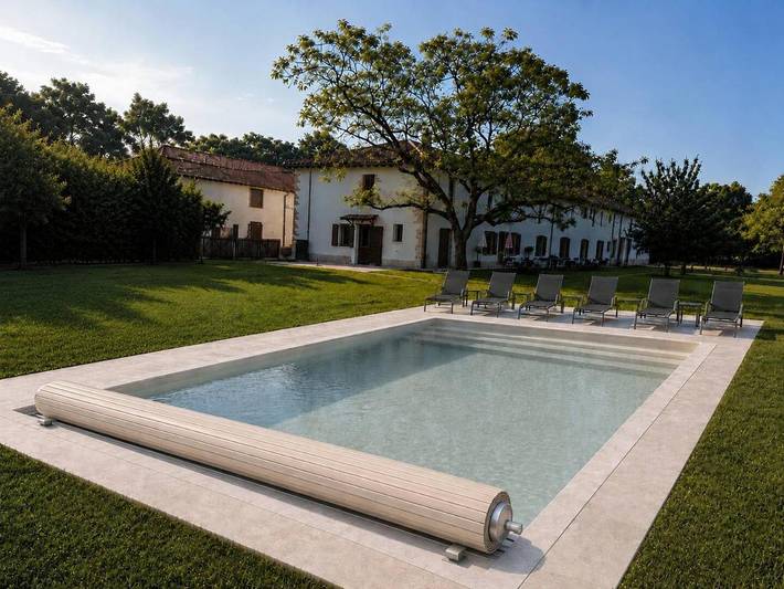 Holiday home for 15 people, with garden and pool - 1