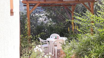 Maison de vacances pour 4 personnes, avec vue et jardin à Peypin