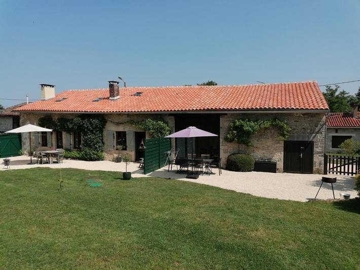 Location de vacances pour 6 personnes, avec Terrasse et Jardin ainsi que Piscine et Vue à Surin (Thaïlande)