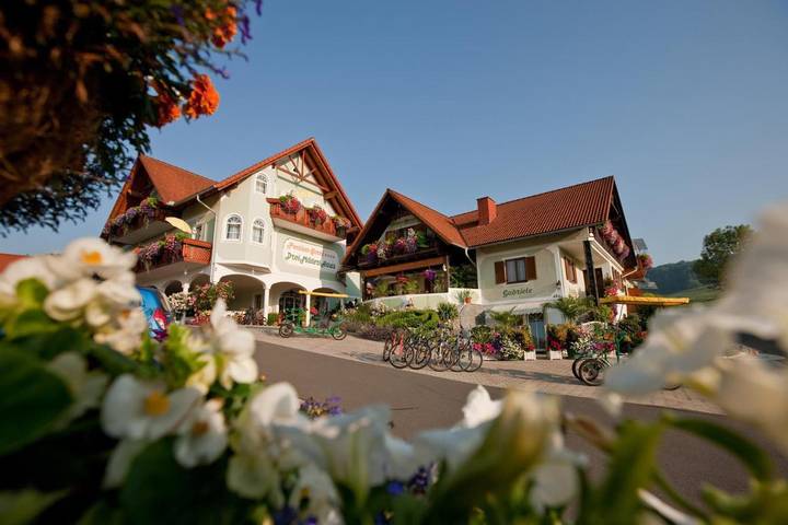 Ferienhaus für 2 Personen, mit Balkon und Terrasse sowie Garten und Ausblick