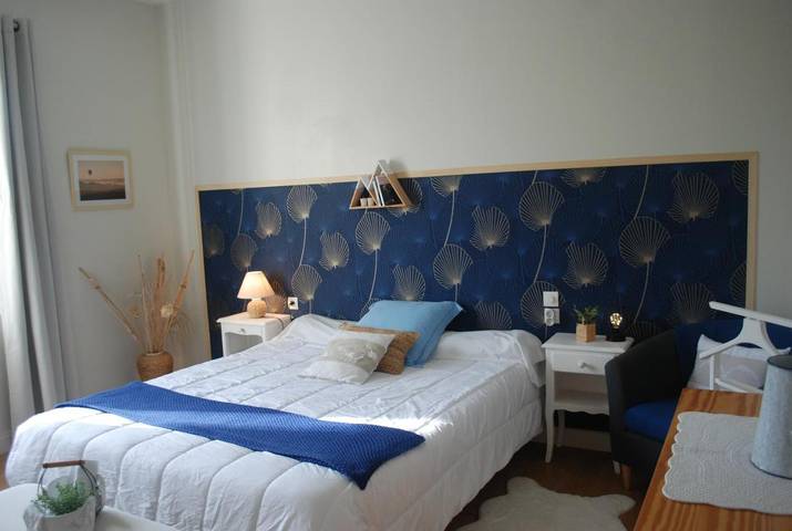 Gîte pour 2 personnes, avec jardin et terrasse à Montséret