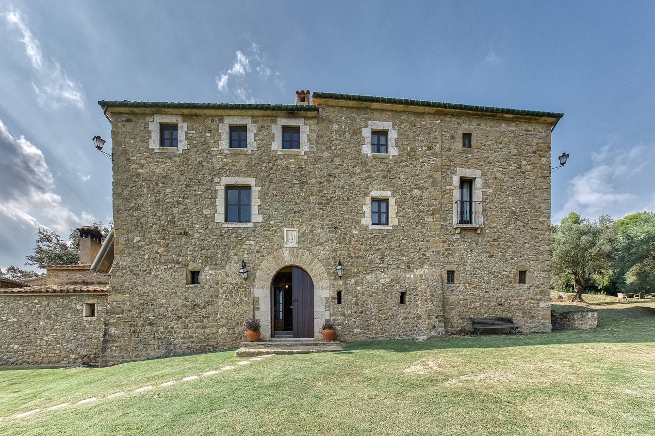 Casa Rural 'La Torre De Dalt' con Vista a la Montaña, Piscina Privada y Terraza Privada in Camós, Pla de l'Estany