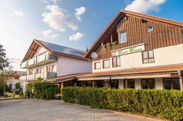 Hôtel pour 3 personnes, avec balcon et vue, animaux acceptés à Eschbach