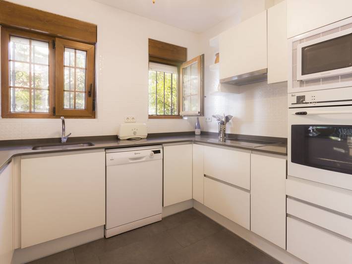 Ferienhaus für 8 Personen, mit Sauna und Garten sowie Terrasse in Cambrils - 4