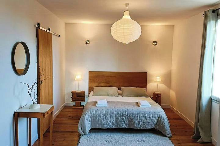 Location de vacances pour 6 personnes, avec balcon et piscine à Vallabrègues - 2