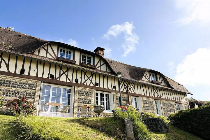Gîte pour 8 personnes, avec Terrasse et Jardin
