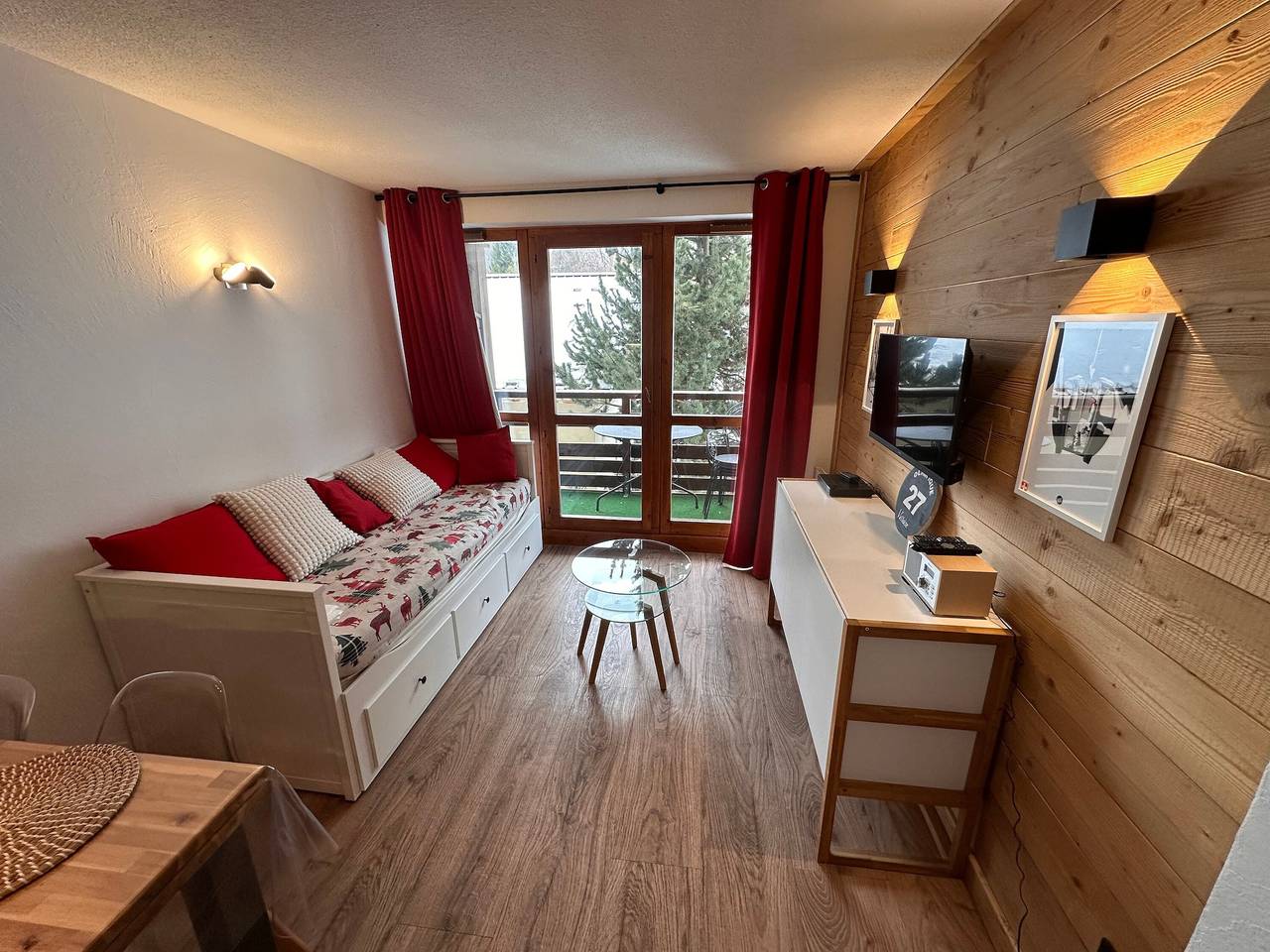 Holiday Home 'Appart Lagrange Cosy Ski Aux Pieds' with Mountain View, Balcony and Wi-Fi in Valloire, Saint-Jean-de-Maurienne region