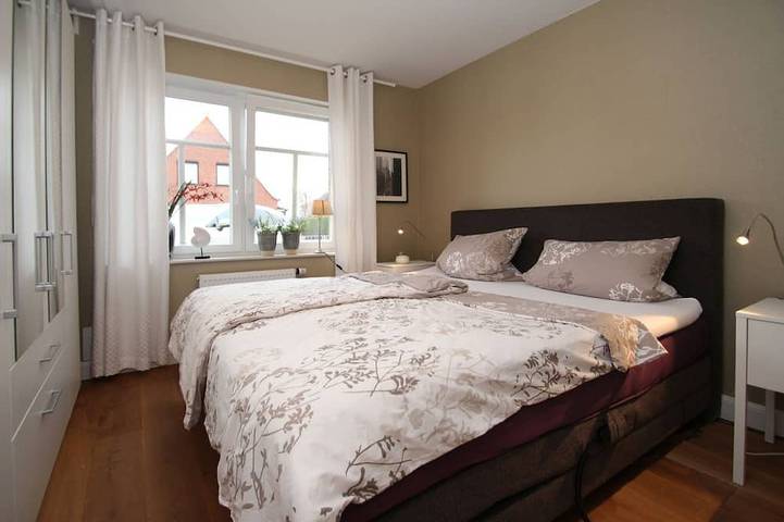 Ferienwohnung für 6 Personen, mit Terrasse und Pool in Dornumersiel - 2
