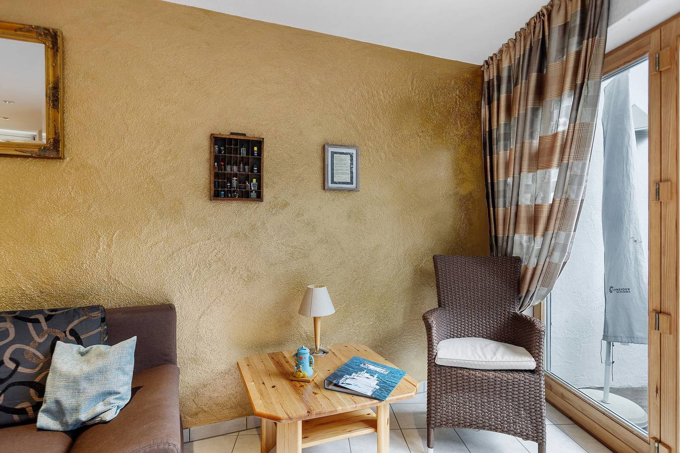 Entire apartment, Apartment 'Würtenberger 68 Qm' with Private Terrace, Private Garden and Wi-Fi in Öhningen, Untersee