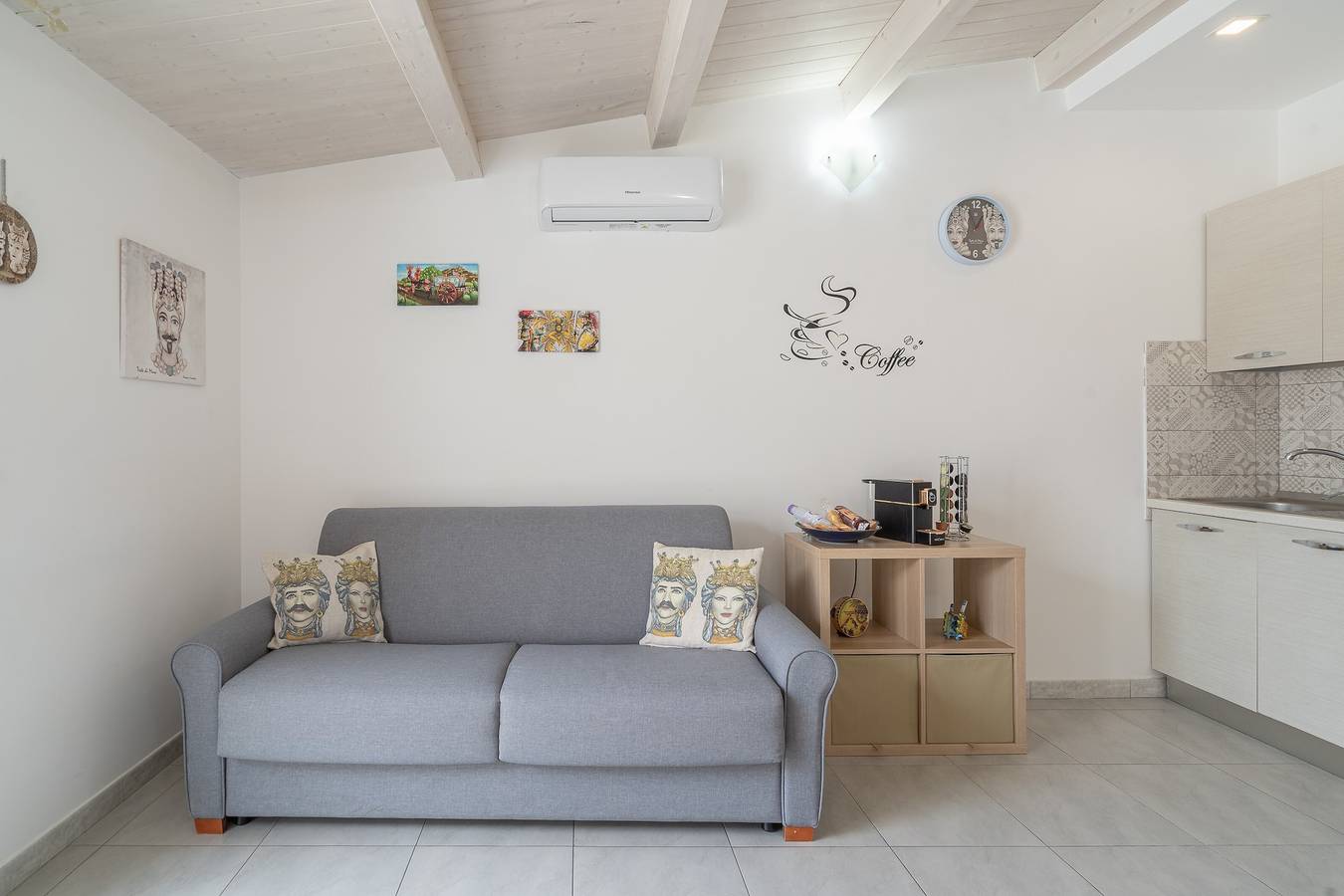 Appartement entier, Appartement 'Sfea Home' avec terrasse privée, Wi-Fi et climatisation in Pachino, Province de Syracuse