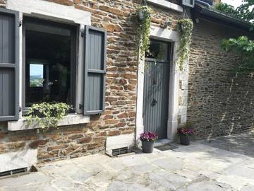 Gîte pour 9 personnes, avec vue et jardin, animaux acceptés à Wanze