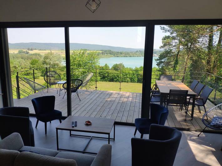 Gîte pour 6 personnes, avec Terrasse ainsi que Jardin et Vue dans Chevrotaine