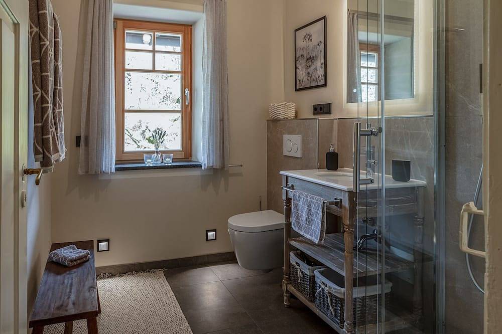 Ganze Wohnung, Ferienwohnung \"Sonnwend\" - Gasthof Zipflwirt in Bayrischzell, Alpenland Tegernsee Schliersee