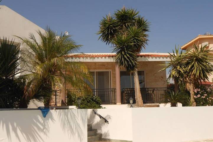 Ferienhaus für 7 Personen, mit Garten und Terrasse auf Zypern