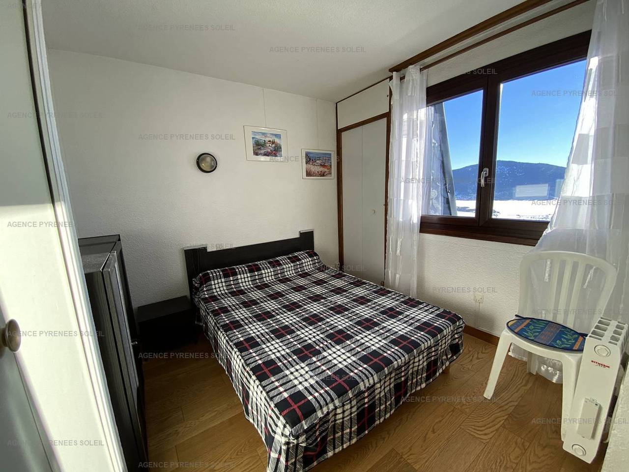 Appartement entier, T2 4 personnes avec parking et casier à skis à 300m des commerces in Les Angles, Parc naturel régional des Pyrénées catalanes