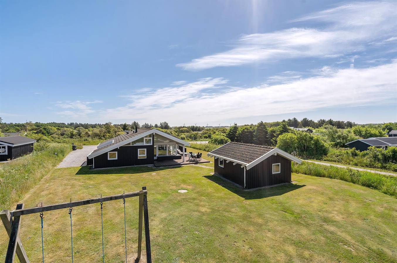 Beautiful home in Hjørring w/ Wifi, Indoor swimming pool and Sauna in Lønstrup, Hjørring region
