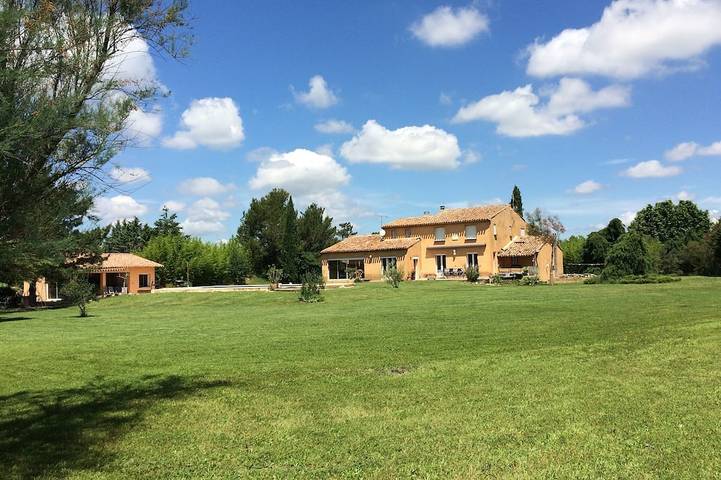 Ferienhaus für 10 Personen, mit Whirlpool und Pool in Aix-en-Provence