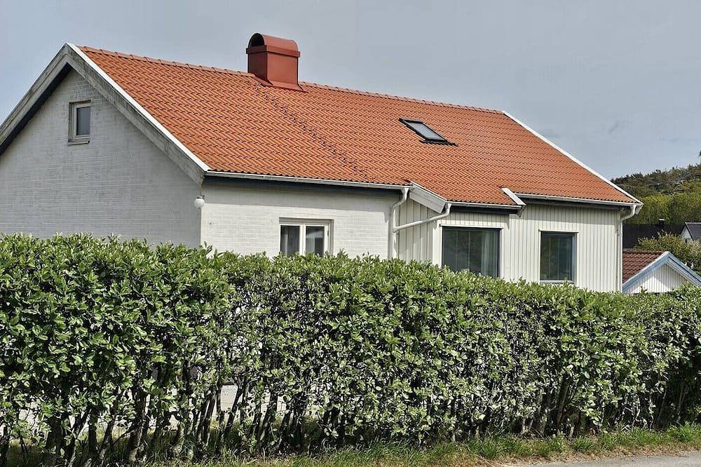 Ganze Wohnung, Neu renovierte Wohnung in Skärhamn mit fußläufiger Entfernung zum Strand | in Toftenäs, Norra Västkusten