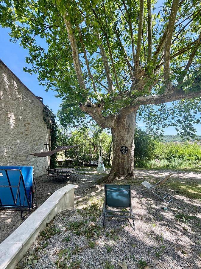 Gîte pour 6 personnes, avec vue ainsi que jardin et terrasse, animaux acceptés à Forcalquier - 4