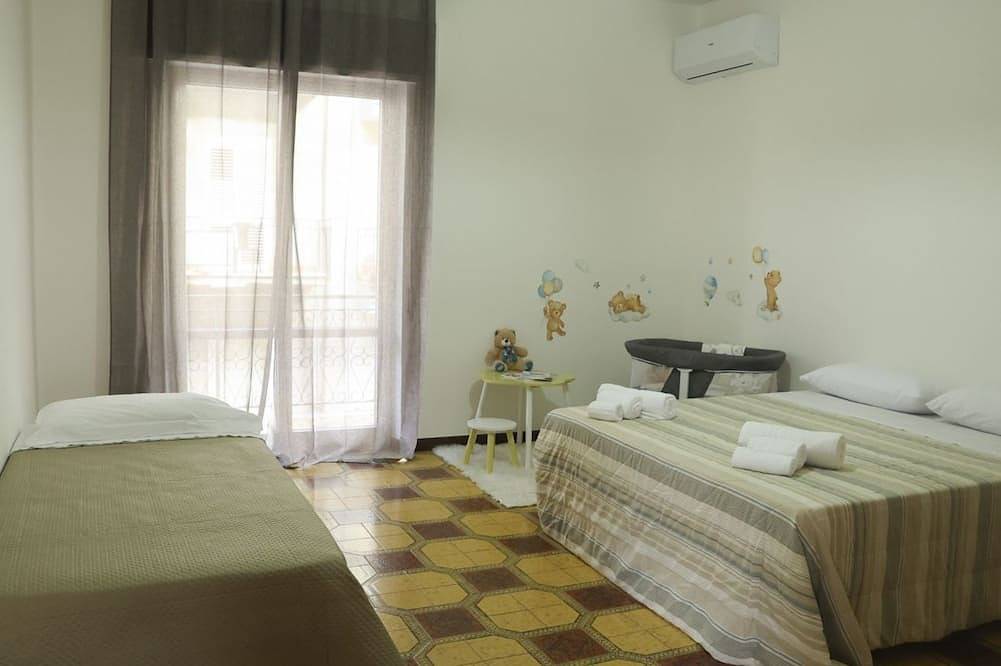 5 Minuten vom Strand entfernt, mit zwei Zimmern in Badolato, Catanzaro Provinz