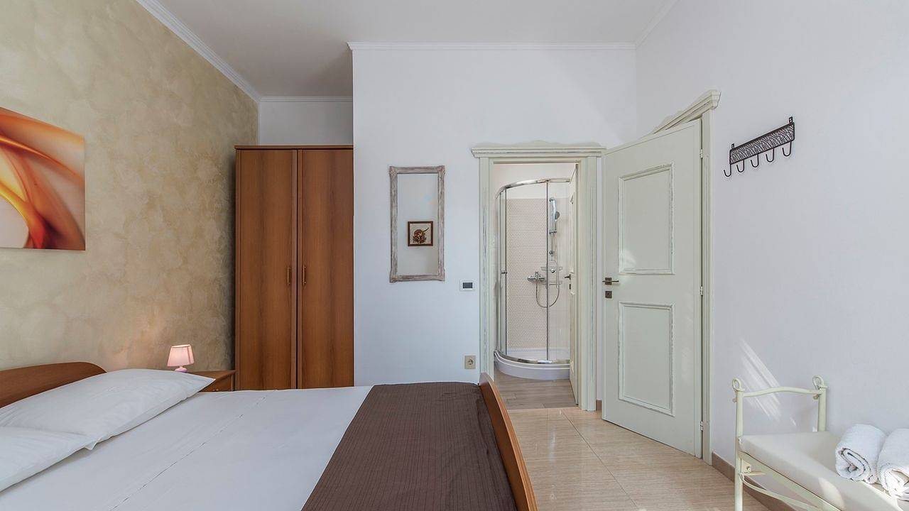 Ganze Ferienwohnung, Ferienwohnung für 2 Personen (30 m²) in Umag in Lovrecica, Umag und Umgebung