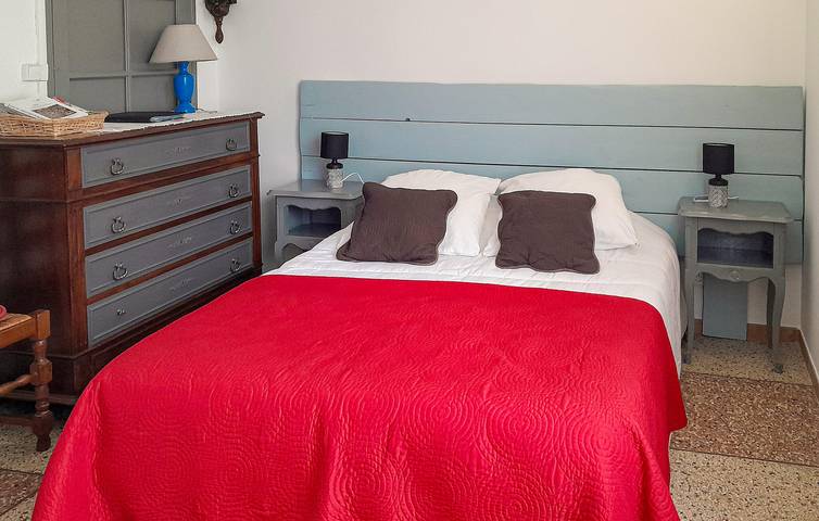 Gemütliche, gut ausgestattete Wohnung mit AC und Parkplatz in Arles, Mittelmeerküste (Frankreich)