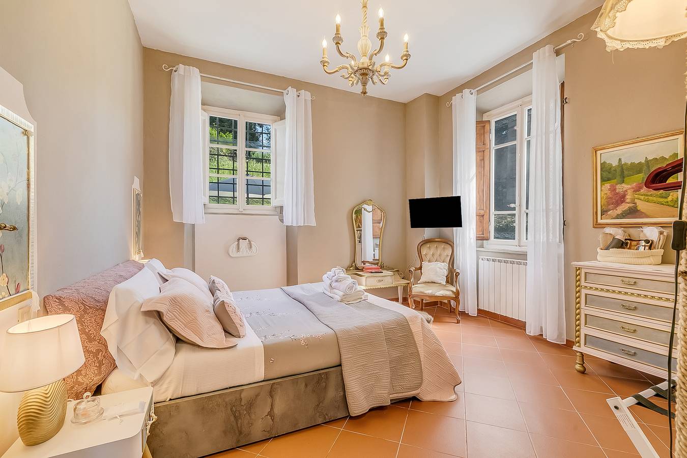 Villa Mon Paradis 15 |Garden Hot Tub Pet Friendly in Lucca, Colline Lucchesi