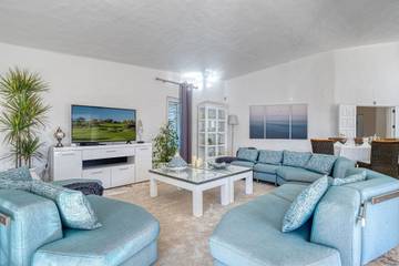 Villa for 12 Guests in Carvoeiro, Lagoa, Picture 1