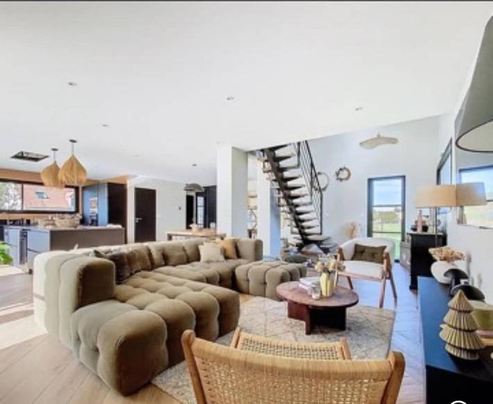 Location de vacances pour 6 personnes, avec terrasse à La Calotterie