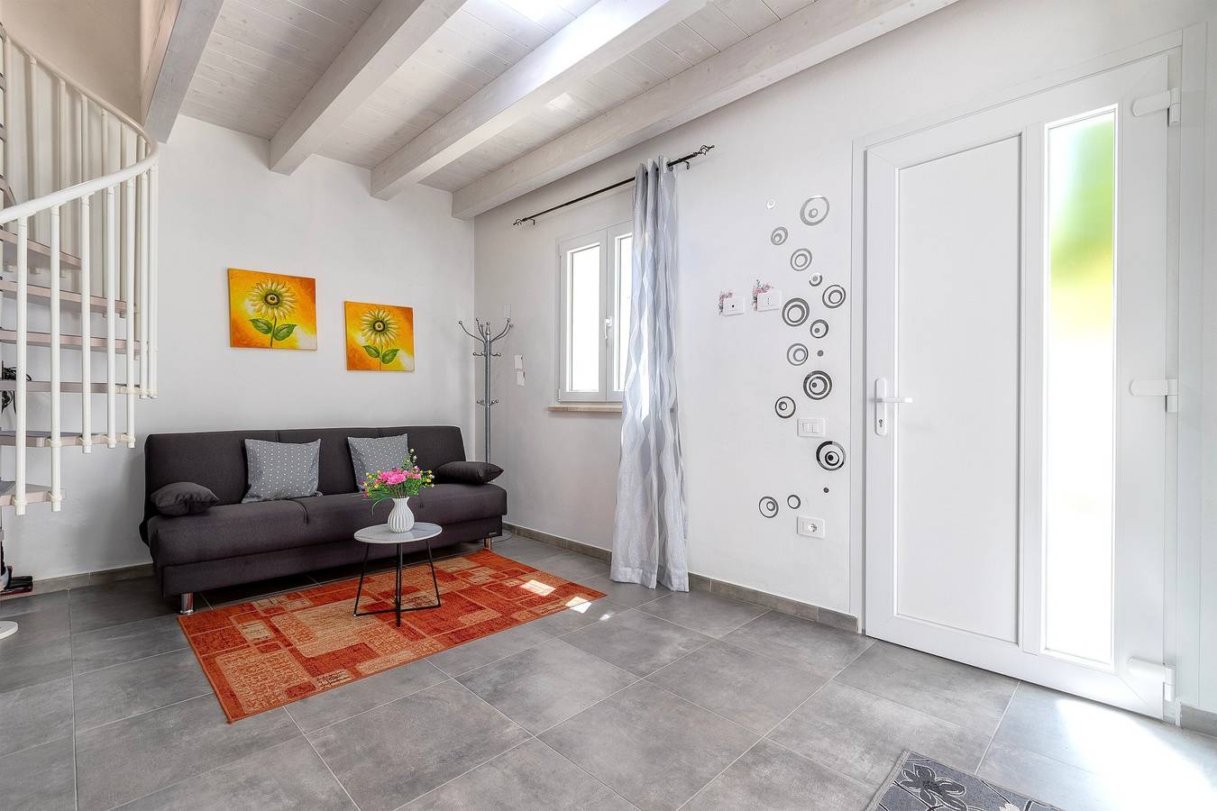 Appartamento intero, Appartamento 'Casa Angela' con giardino privato, balcone e aria condizionata in Nulvi, Provincia di Sassari