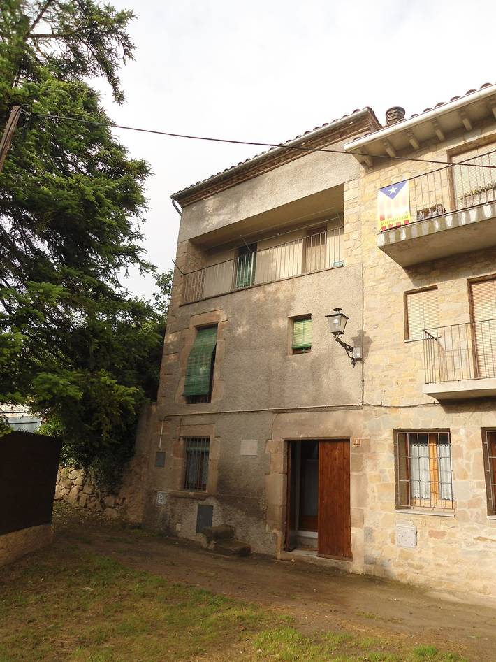 Casa de vacaciones para 5 personas con jardín in Alpens, Comarcas centrales