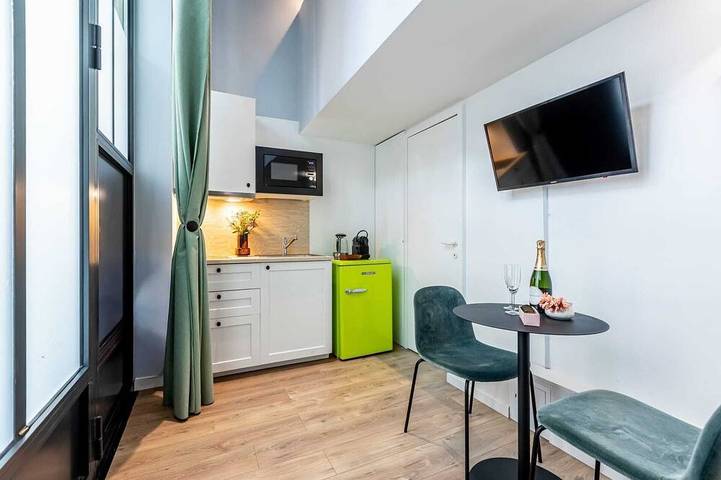 Loft for 2 people in Paris