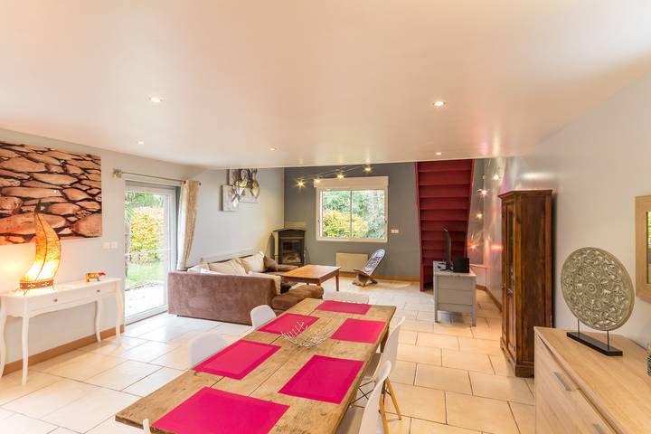 Gîte pour 5 personnes, avec jardin et terrasse