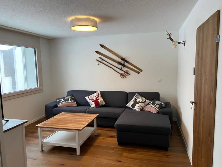 Ganze Ferienwohnung, Ansàna - 4.5 Zimmer Appartement/Fewo in Lantsch/Lenz, Plessur Alpen